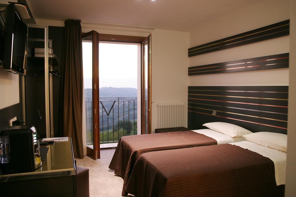 Albergo Diffuso - Il Poggetto Tra Urbino & San Marino エクステリア 写真