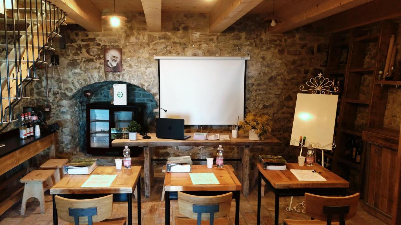 Albergo Diffuso - Il Poggetto Tra Urbino & San Marino エクステリア 写真